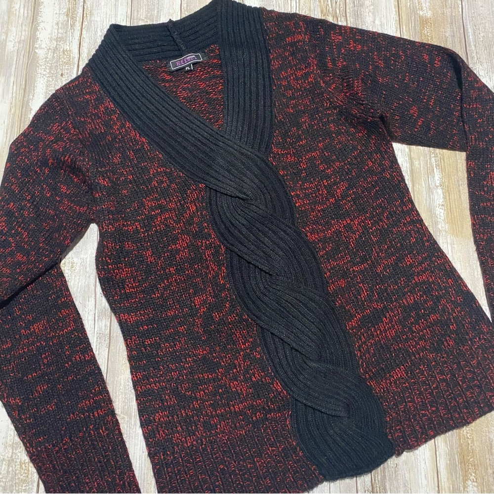 Women’s Pull-over Sweater
